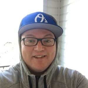 Meet your Posher, Casey